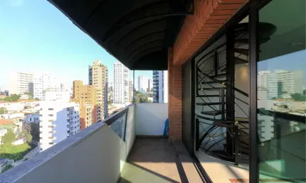 Espetacular Apartamento Triplex Totalmente Reformado.
