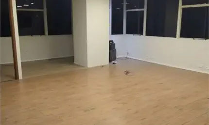 Sala comercial à venda na Rua Capitão Antônio Rosa, --, Pinheiros, São Paulo