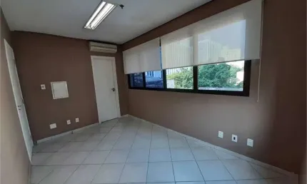 Sala comercial para alugar na Avenida Vereador José Diniz, --, Santo Amaro, São Paulo