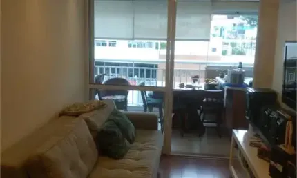 Apartamento 82 m² com varanda 2 dormitórios sendo 1 suítes 1 vaga.