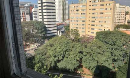 Apartamento de 4 quartos (1 suíte), à venda no Paraíso