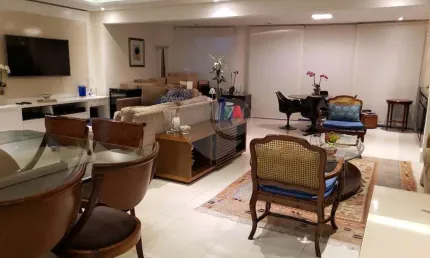 Apartamento 3 suítes, 3 vagas na garagem, living,lavabo e área de serviços!!!condominio completo.