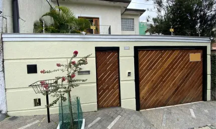 Casa com 3 quartos à venda na Rua Luís Anhaia, --, Vila Madalena, São Paulo
