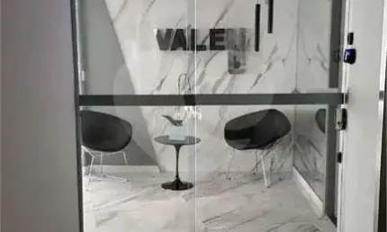 Conjunto de Salas comerciais em Moema com 120 metros
