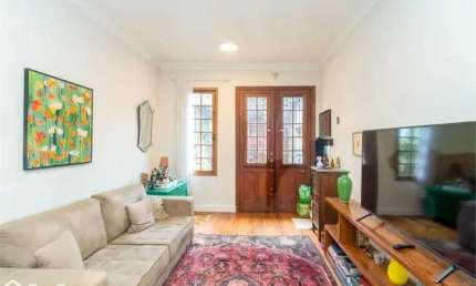 Sobrado Na Chácara Santo Antônio 129m², 2 dorm, 1 suíte, 1 vaga.