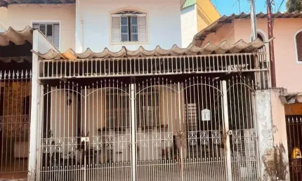 Casa com 4 quartos à venda na Rua Artur Thiré, --, Saúde, São Paulo