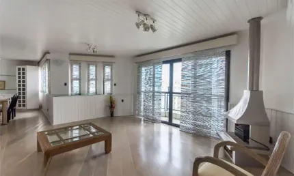 Higienópolis apto com 160 m² privativos um por andar 3 suites. 2 vagas, contemporãneo.aceita permuta