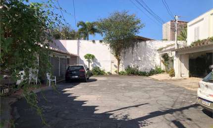 Casa com 3 quartos para alugar na Travessa Andréa Adolfati, --, Brooklin, São Paulo