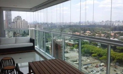 Moema - lazer com quadra e piscina - próximo ao parque do ibirapuera e clube monte líbano