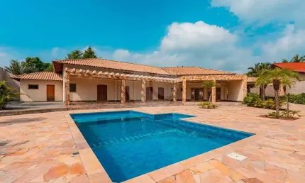 Casa com 4 quartos à venda na Rua Lídia, --, Jardim Passárgada I, Cotia