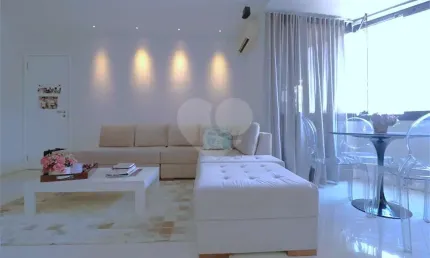 Moema - lazer com quadra e piscina - duas vagas na garagem