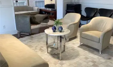 Apartamento em Perdizes com 4 suítes, 4 vagas de garagem e lazer total