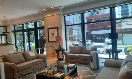 Conjunto comercial para locação com 63m2, 2 banheiros,01 copa e 03 vagas na vila nova conceição.