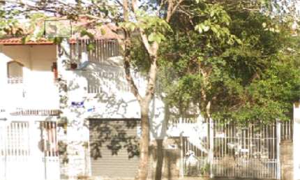 Sobrado à venda 350m², 4 quartos, 2 suites e 2 vagas