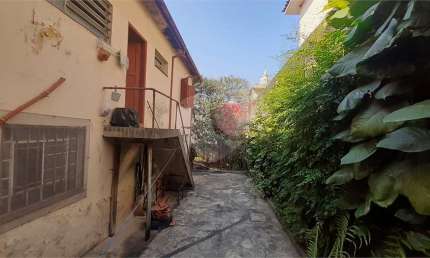 Bairro Vila Mariana! Terreno com  testada de 15metros, 217m² ac e 455m² at
