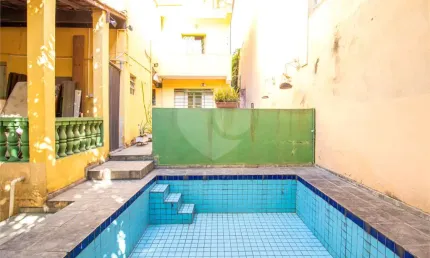 Sobrado a venda com 04 dormitórios, 03 vagas, no bairro da Aclimação.