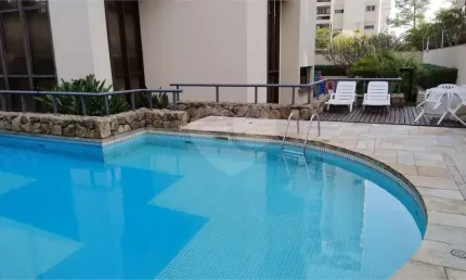 Lindo apartamento, único no andar. com 488 m². com toda estrutura de lazer.