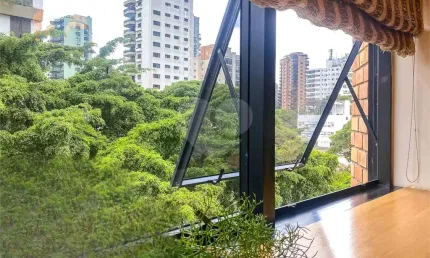 Apartamento à venda 188m², 4 dormitórios, 1 suite e 3 vagas