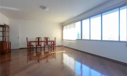 Apartamento com 3 dormitórios, 1 suíte, 1 vaga na rua tupi em santa cecília.