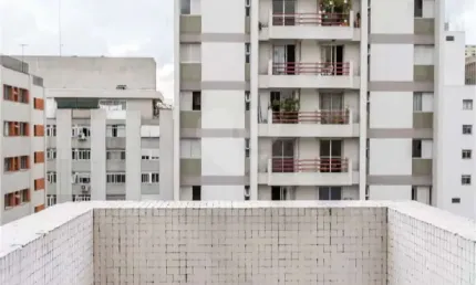 Apartamento à venda com 121m², 3 quartos, 1 suíte e 1 vaga