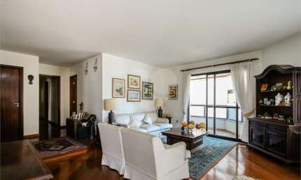 Apartamento mobiliado com 3 suítes e terraço à venda – Alto de Perdizes!