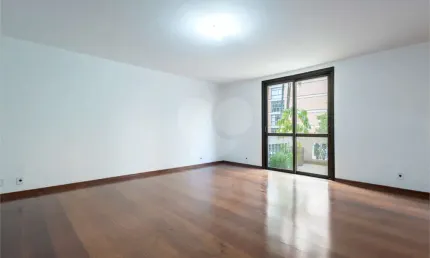 Higienópolis / próx. Mackenzie / 3 vagas / 230 m² / 4 dorm. ( 1 suíte) / terraço