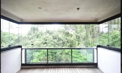 Apartamento com 170 m² sendo 3 quartos, 3 suítes e 3 vagas