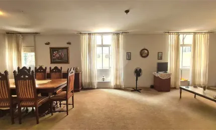 Apartamento, 147m², 3 dormitórios, 1 suíte, 3 banheiros, sala ampla, 1 vaga em Higienópolis.