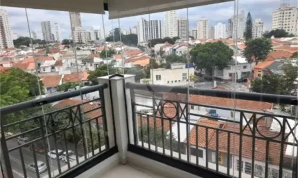 Imóvel reformado com 56 m² 2 dorms- varanda e 2 vagas . novo. região da  vila clementino