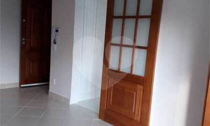 Excelente apartamento de 72m² reformado, bem localizado no Itaim Bibi