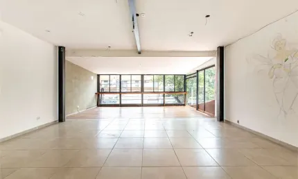 Salão - loja - pinheiros  260 m², 6 banheiros, 8 salas - garagem - excelente ponto comercial