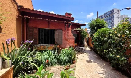 Casa com 3 quartos à venda na Rua Mairinque, --, Vila Clementino, São Paulo