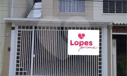 Sobrado mobiliado, Vila Mariana, todo reformado. 115 m² construído. Não perca e agende sua visita.