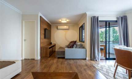 Apartamento à venda com 3 dormitórios em Moema na melhor localização