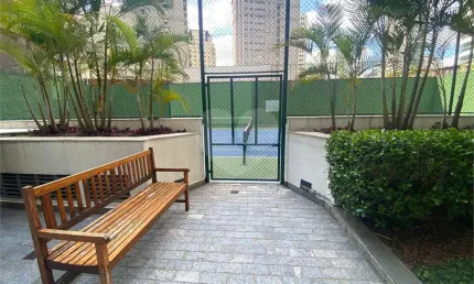 Itaim nobre- 150m² com 3 dormitórios, sendo 2 suites, 2 vagas com quadra de tenis