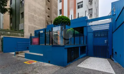 Aluga-se Área de Estacionamento - Rua Frei Caneca, Bela Vista, São Paulo