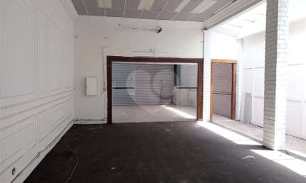 Salão Comercial à Venda em Pinheiros - Excelente Oportunidade para Investimento!