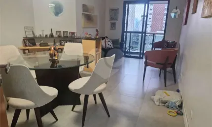 Na parte mais arborizada de moema, viva com conforto e sofisticação