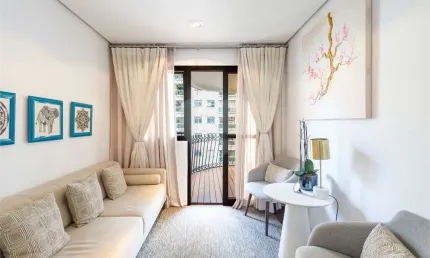 Apartamento reformado com 3 suites 2 vagas em moema fora de rota