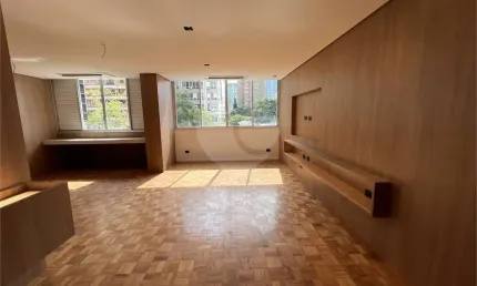 Itaim bibi, andar baixo reformadissimo! igual novo! 2 suítes cozinha americana 2 salas ar em tudo