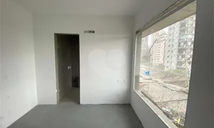 Apartamento a venda em Moema com 80 m2, 2 suítes e 1 vaga de garagem