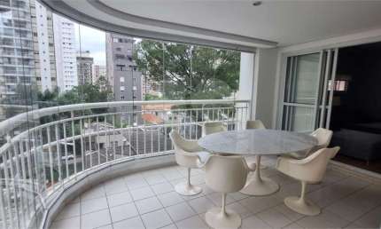 Apartamento para Locação no Jardim Paulista - São Paulo SP - 2 suítes, varanda, mobiliado e 2 vagas.