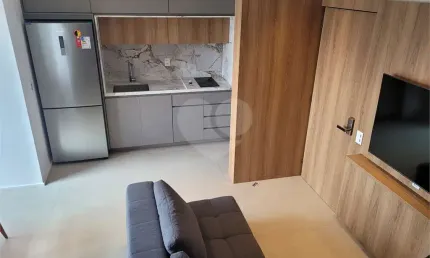 Apartamento mobiliado em Prédio Novo no Jardim América