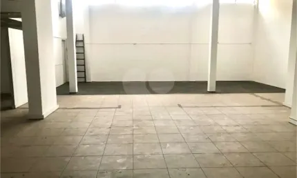 Investidores / salão comercial com renda, na av. jabaquara, próx. à praça da árvore, 194 m²