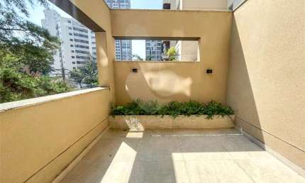 Apartamento estilo Garden em Moema, 1 suíte, pronto para morar