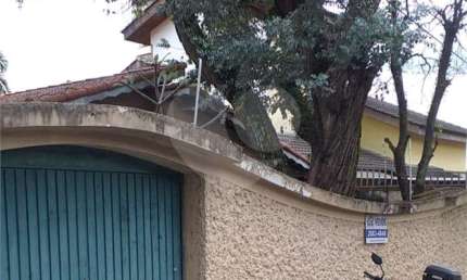 Terreno de 440 m² localizado no Jardim Saúde à Venda. Terreno para Condomínio ou Casa antiga para Reformar! Imperdível!