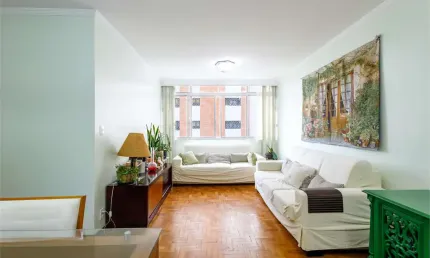 Apartamento à venda de 92 m² na Vila Mariana de 2 dormitórios sendo 1 suite e 1 vaga.