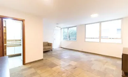 Apartamento com 03 dormitórios na alameda casa branca