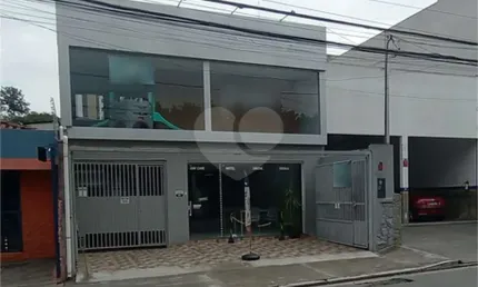 Casa comercial para alugar na Avenida dos Carinás, --, Moema, São Paulo