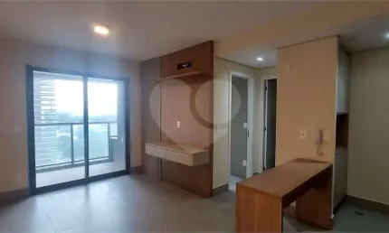 Moema 1 dormitório, varanda, vista para o ibirapuera, pronto para morar!!!